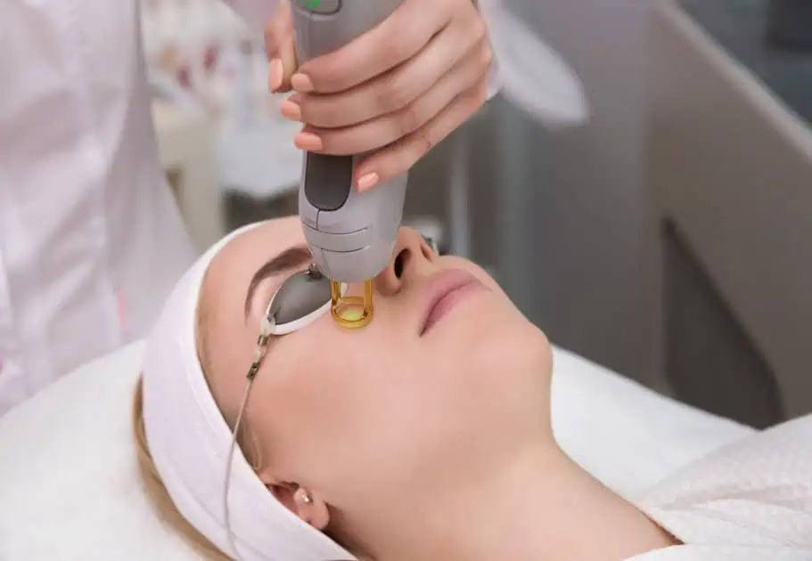 Women receive non-surgical scar reduction treatment in Mount Kisco, NY